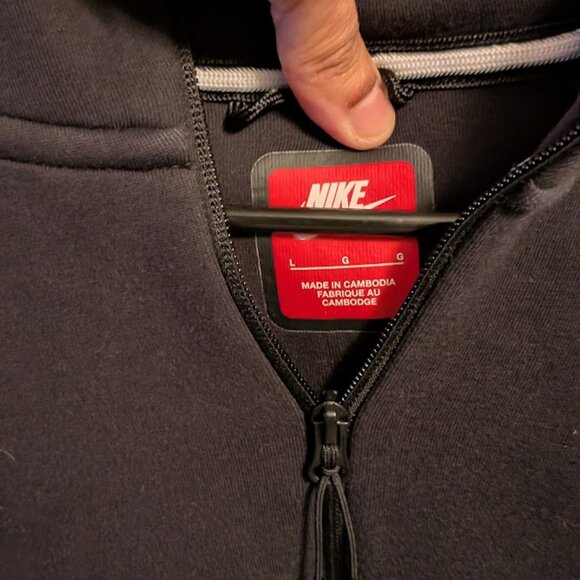 ⬇️PD⬇️NIKE Multi- Color Jacket w/ Hood - Picture 2 of 3